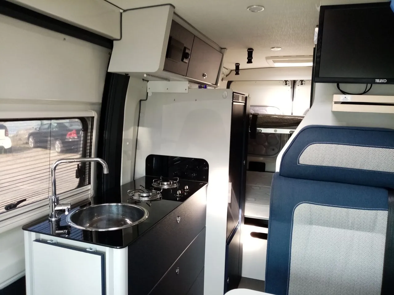LEADER VAN 160 CV